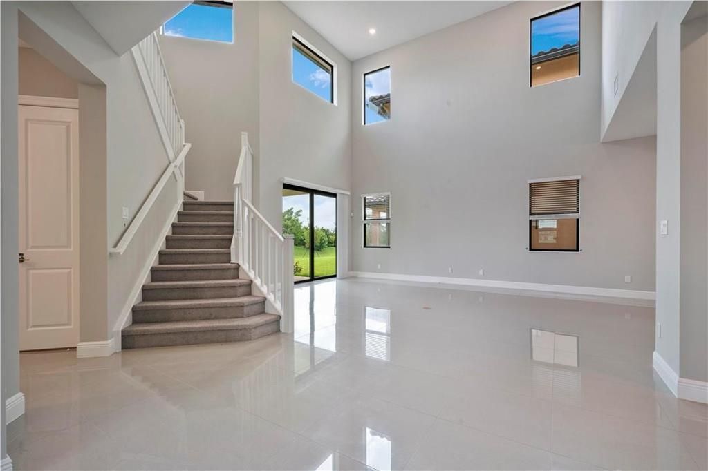 12135 Baypoint E.jpg 6