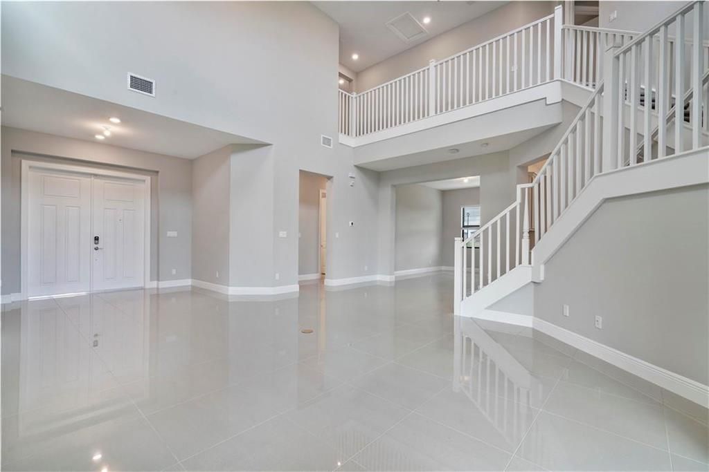 12135 Baypoint E.jpg 2