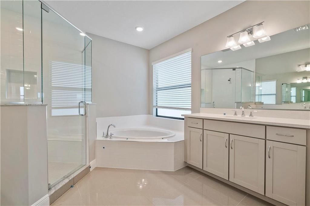 12135 Baypoint E.jpg 12