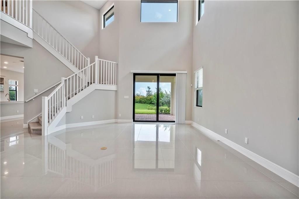 12135 Baypoint E.jpg 4