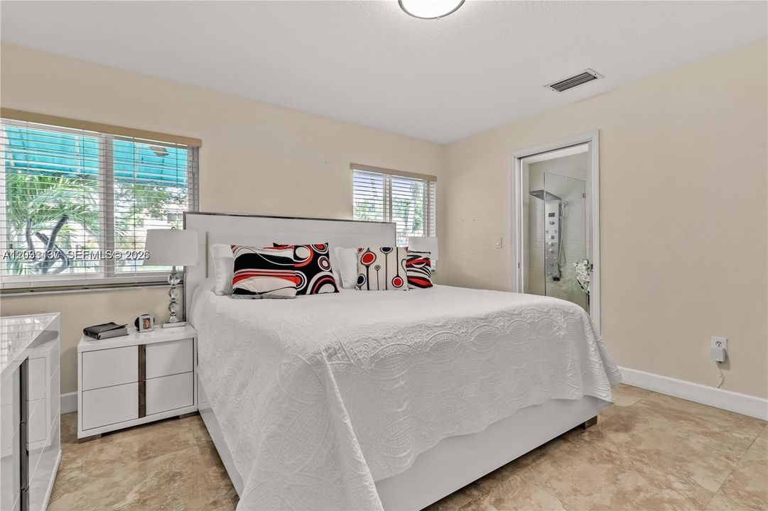 For Rent: $3,500 (3 beds, 2 baths, 1490 Square Feet)