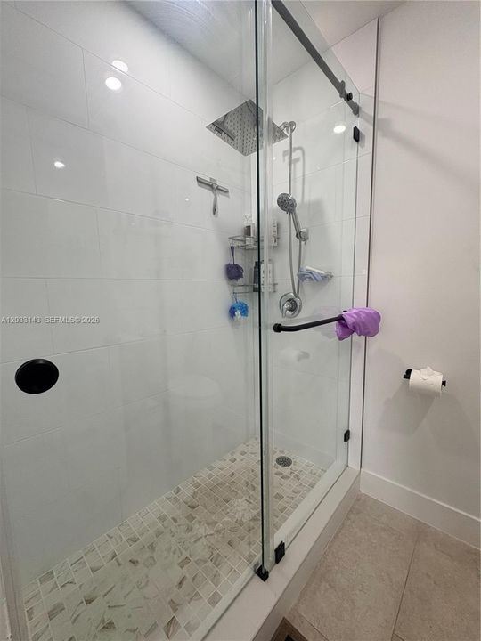 For Rent: $2,900 (2 beds, 2 baths, 1190 Square Feet)