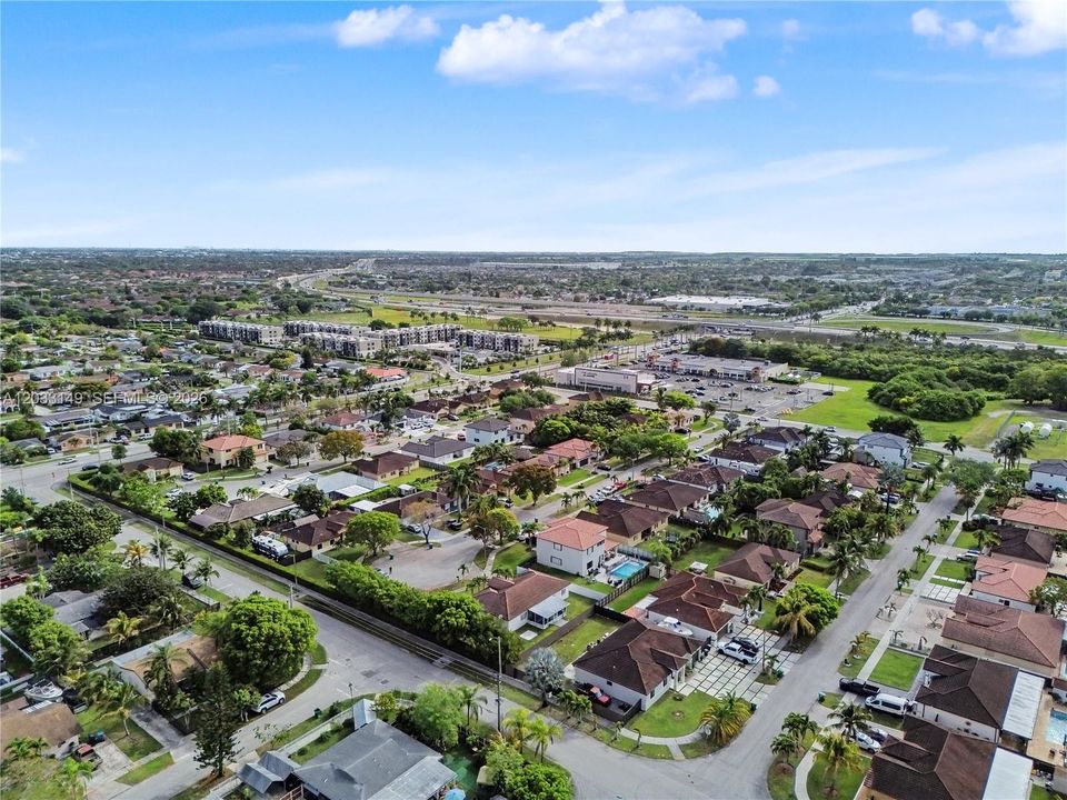 For Rent: $3,500 (3 beds, 2 baths, 1641 Square Feet)