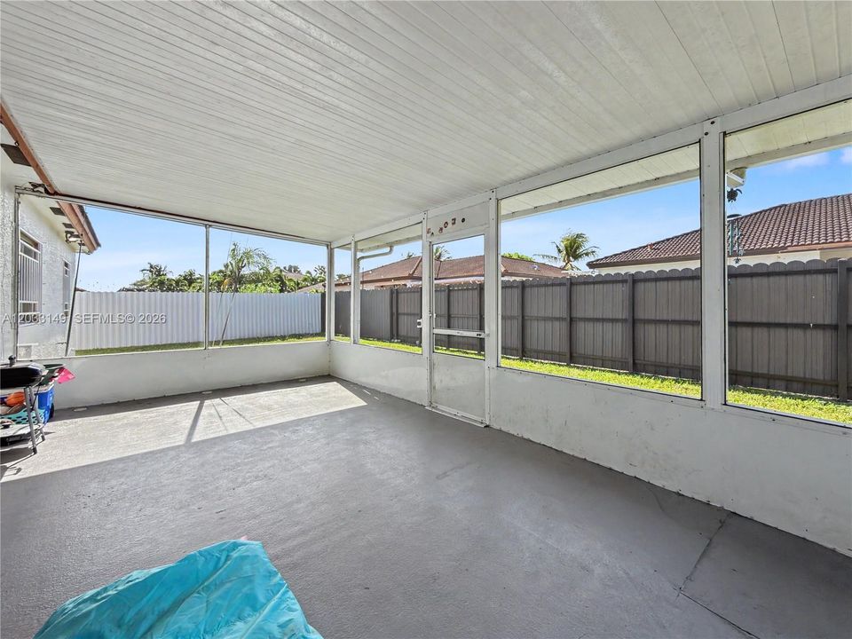 For Rent: $3,500 (3 beds, 2 baths, 1641 Square Feet)