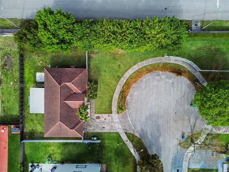 For Rent: $3,500 (3 beds, 2 baths, 1641 Square Feet)