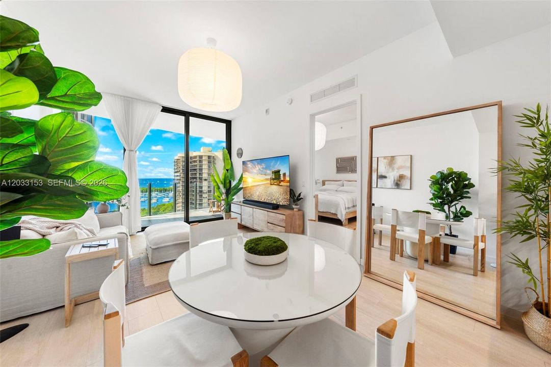 For Sale: $1,350,000 (1 beds, 1 baths, 681 Square Feet)