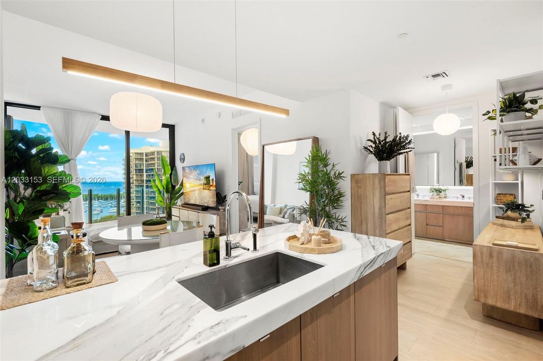 For Sale: $1,350,000 (1 beds, 1 baths, 681 Square Feet)