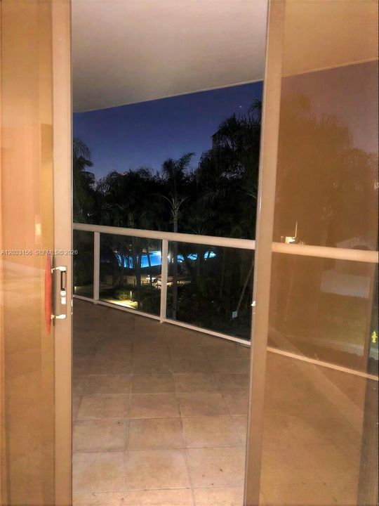 For Rent: $3,000 (2 beds, 2 baths, 1154 Square Feet)