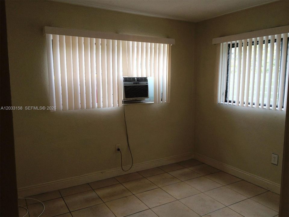 For Rent: $1,650 (1 beds, 1 baths, 493 Square Feet)