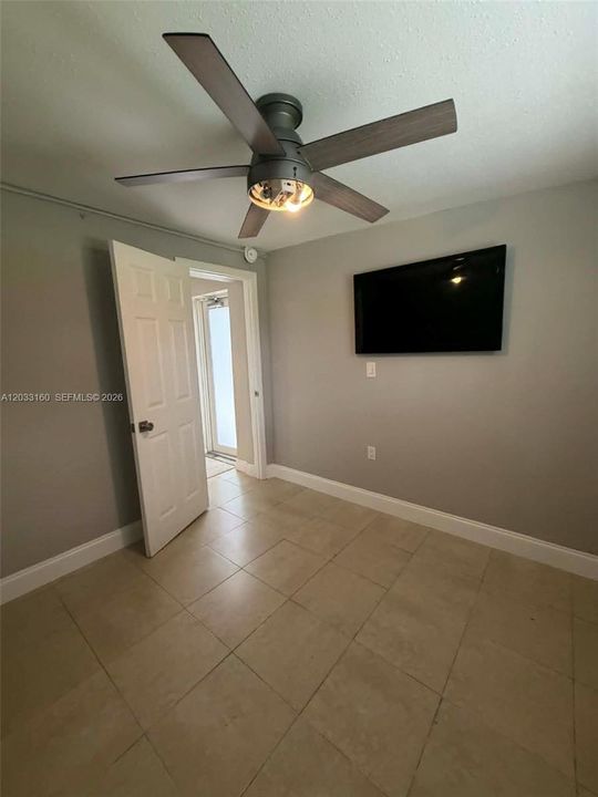 For Rent: $1,200 (0 beds, 1 baths, 0 Square Feet)