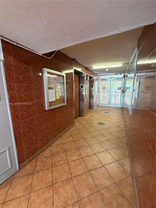 building entry elevators
