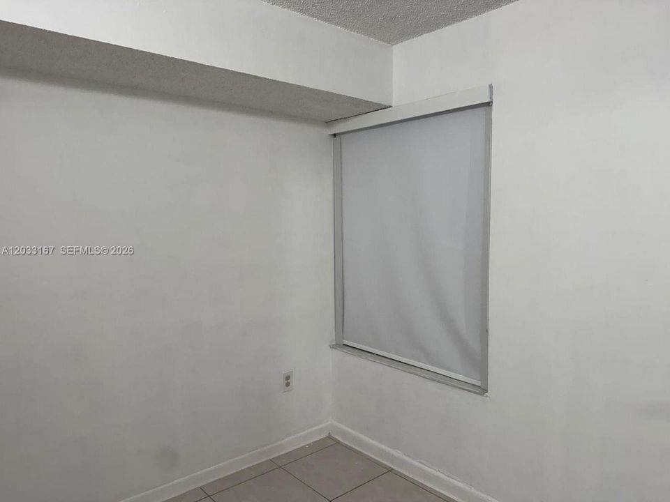 В аренду: $2,300 (2 спален, 2 ванн, 1132 Квадратных фут)