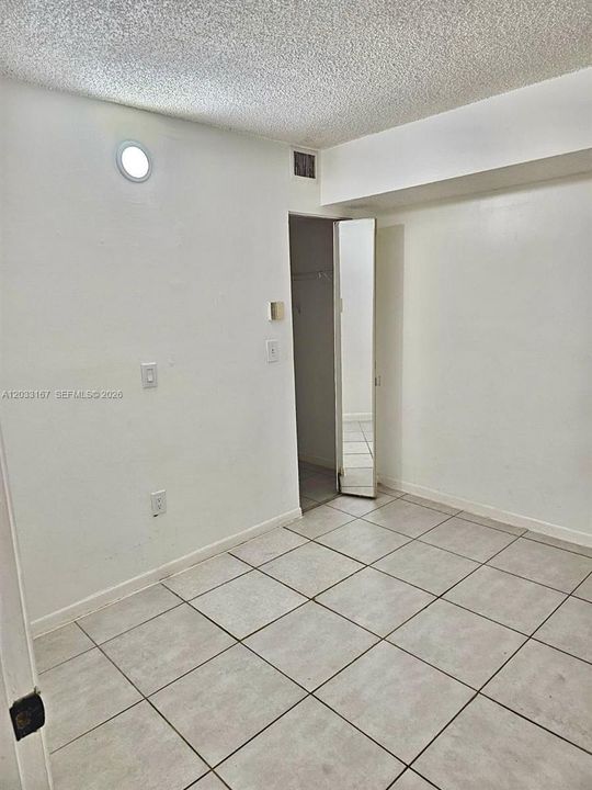 В аренду: $2,300 (2 спален, 2 ванн, 1132 Квадратных фут)