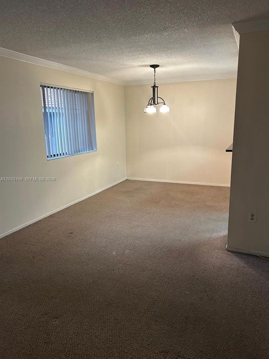 For Rent: $2,175 (2 beds, 2 baths, 910 Square Feet)