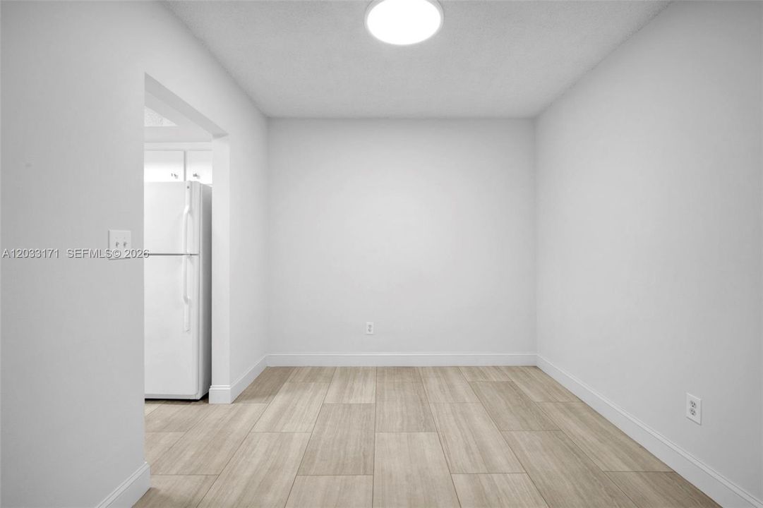 На продажу: $145,000 (1 спален, 1 ванн, 690 Квадратных фут)