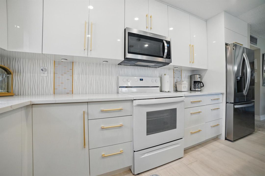 Kitchen-E
