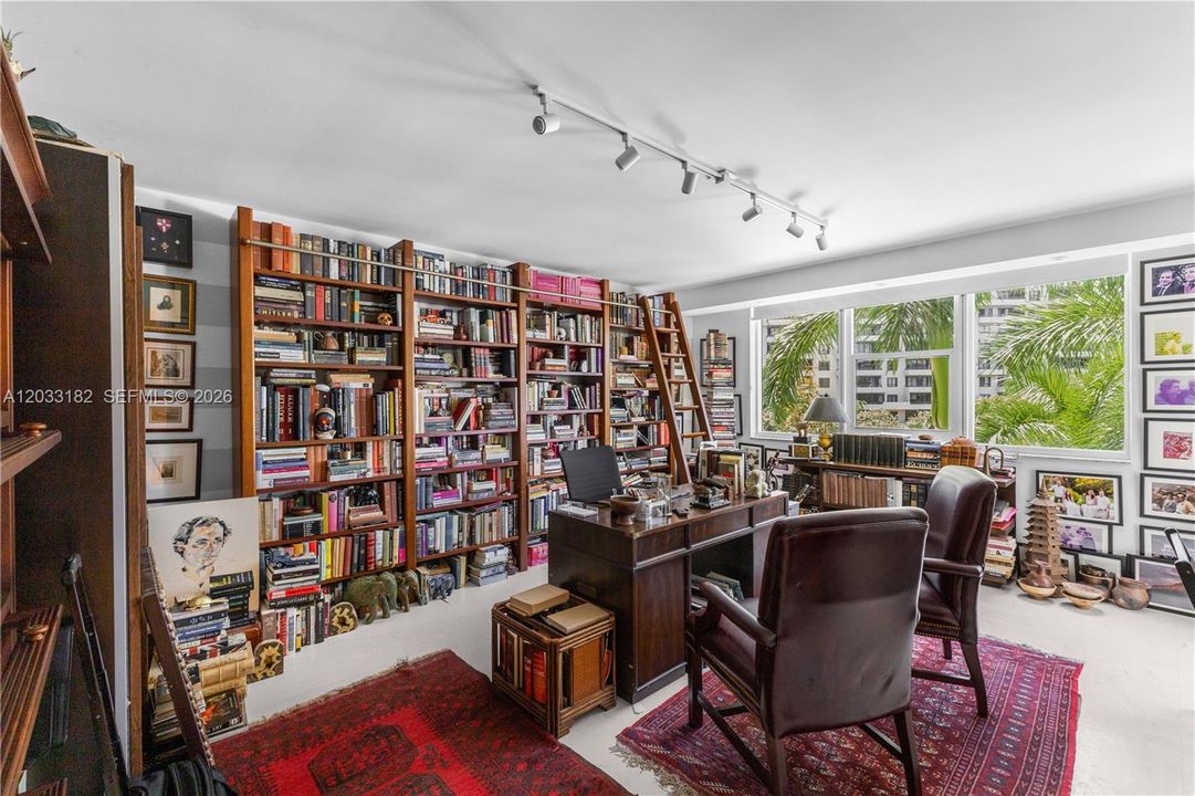For Sale: $1,499,000 (2 beds, 2 baths, 1610 Square Feet)