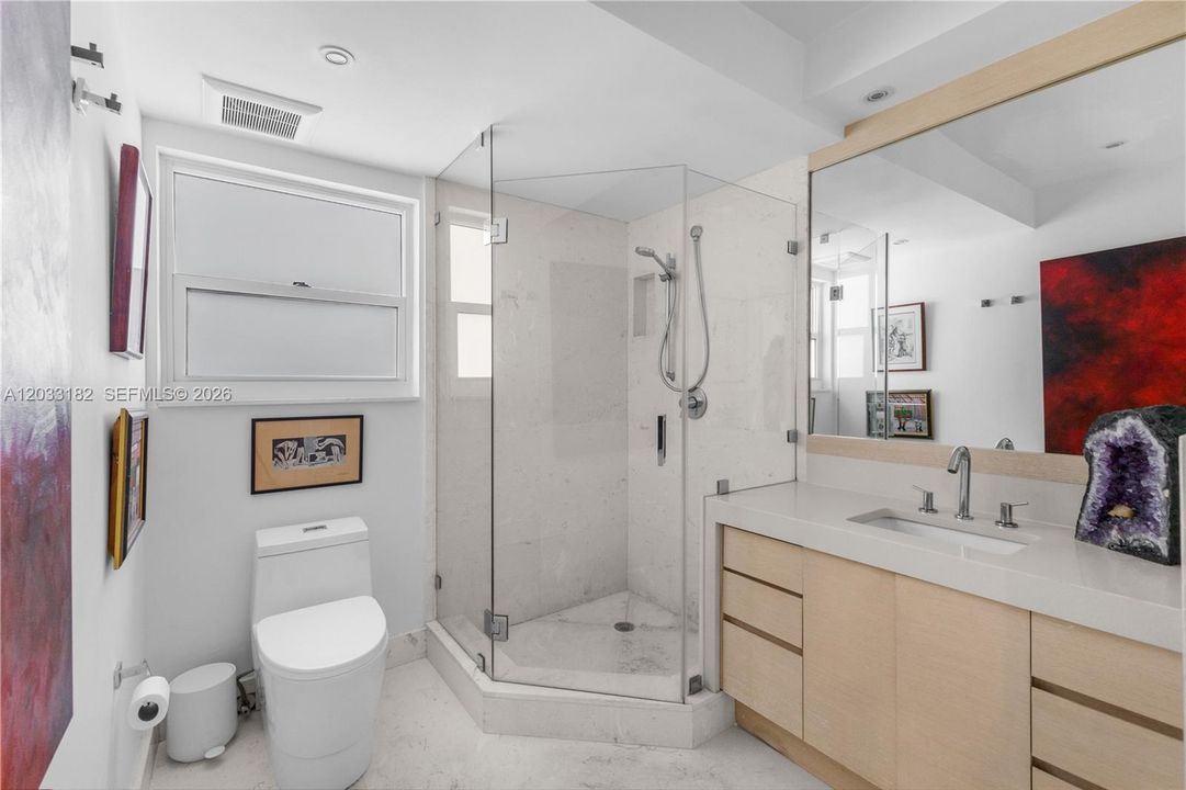 For Sale: $1,499,000 (2 beds, 2 baths, 1610 Square Feet)