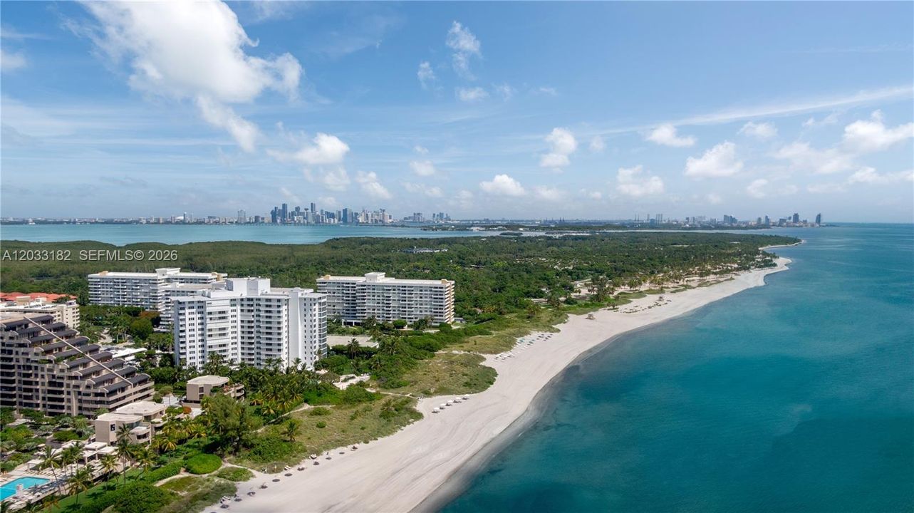 For Sale: $1,499,000 (2 beds, 2 baths, 1610 Square Feet)