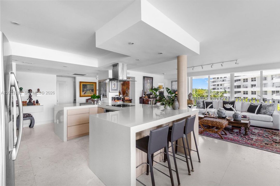 For Sale: $1,499,000 (2 beds, 2 baths, 1610 Square Feet)