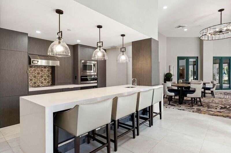 Common Area Kitchen
