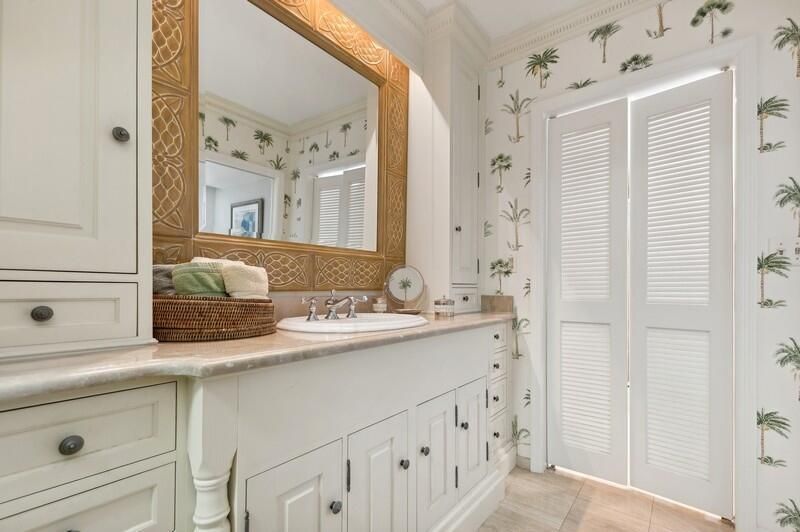 09_120SE5thAvenue326_13_PrimaryBathroom_