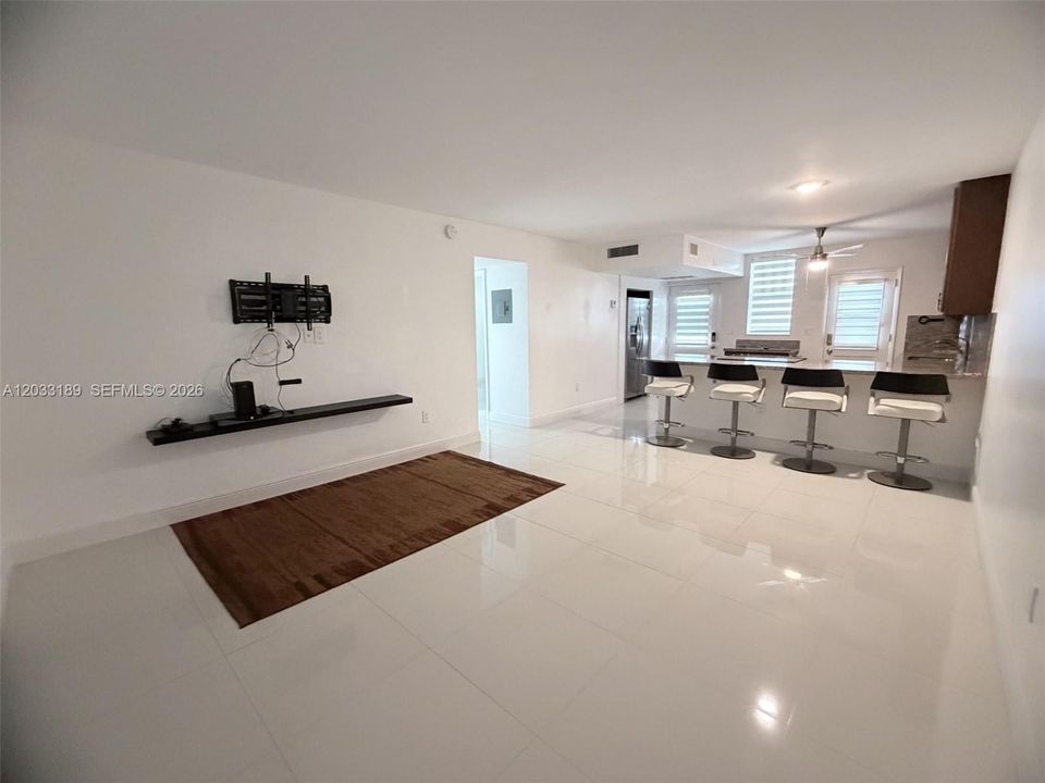 En Renta: $2,500 (2 camas, 2 baños, 1027 Pies cuadrados)