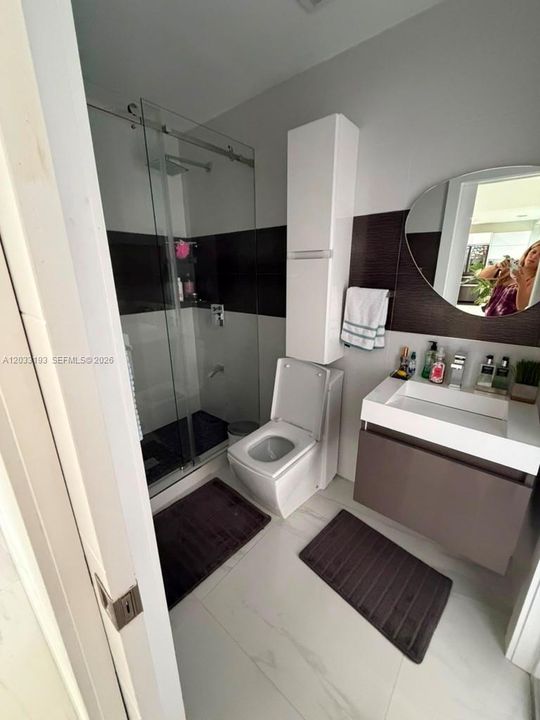 For Rent: $5,500 (4 beds, 3 baths, 2335 Square Feet)