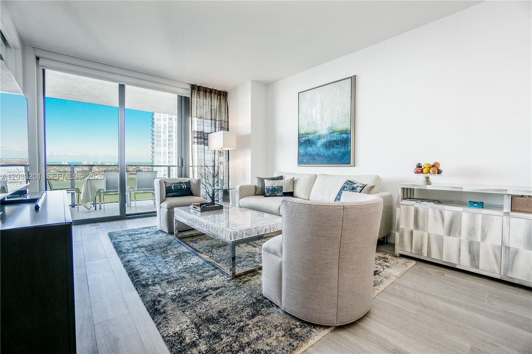 For Rent: $7,000 (2 beds, 3 baths, 1151 Square Feet)