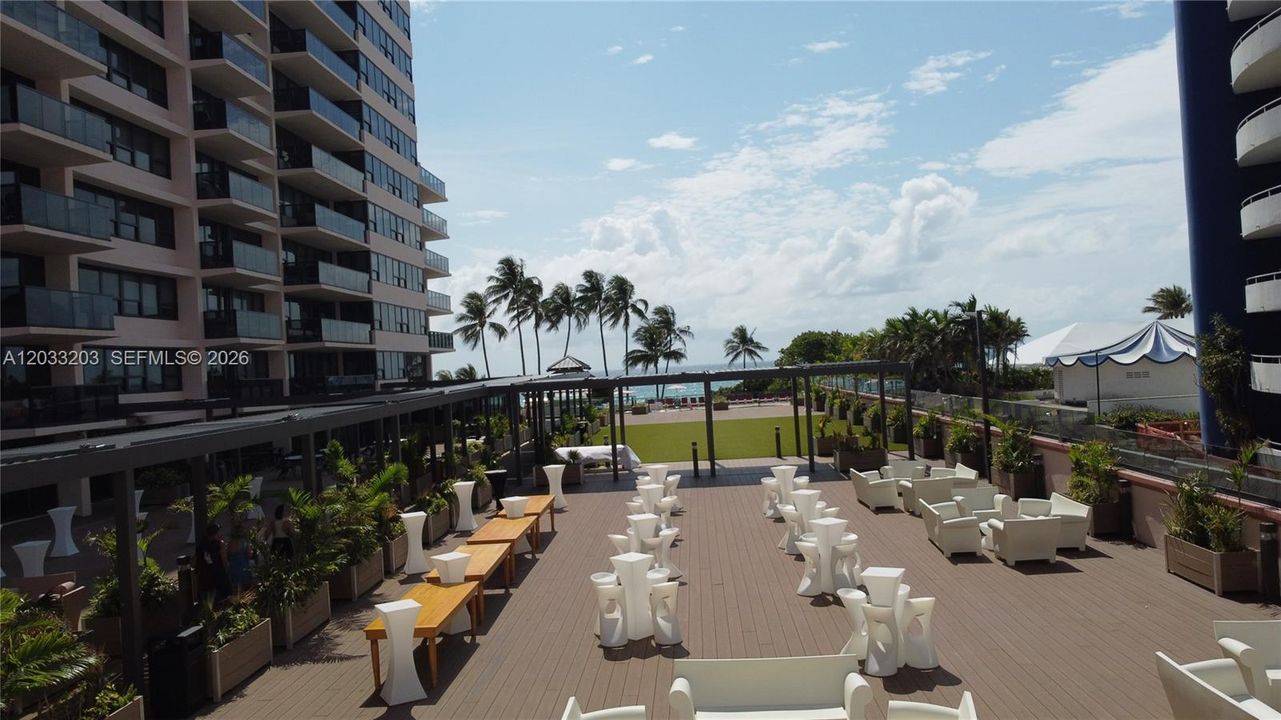 For Sale: $499,999 (1 beds, 1 baths, 750 Square Feet)