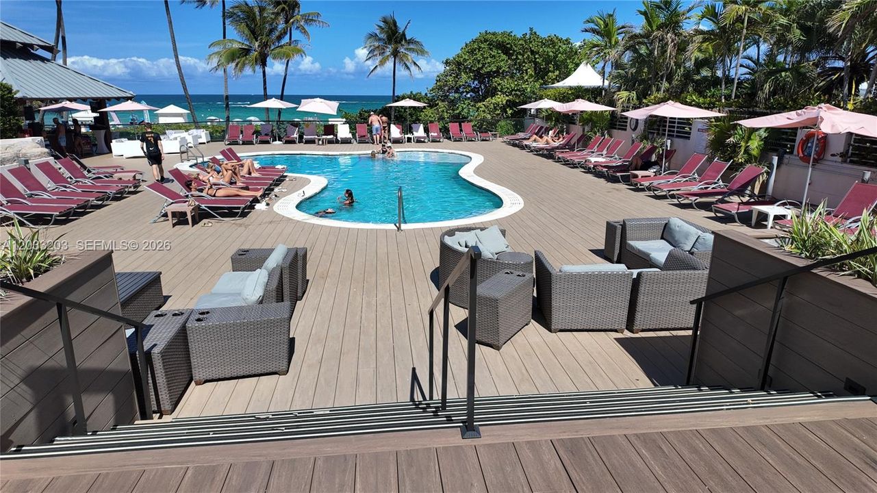For Sale: $499,999 (1 beds, 1 baths, 750 Square Feet)