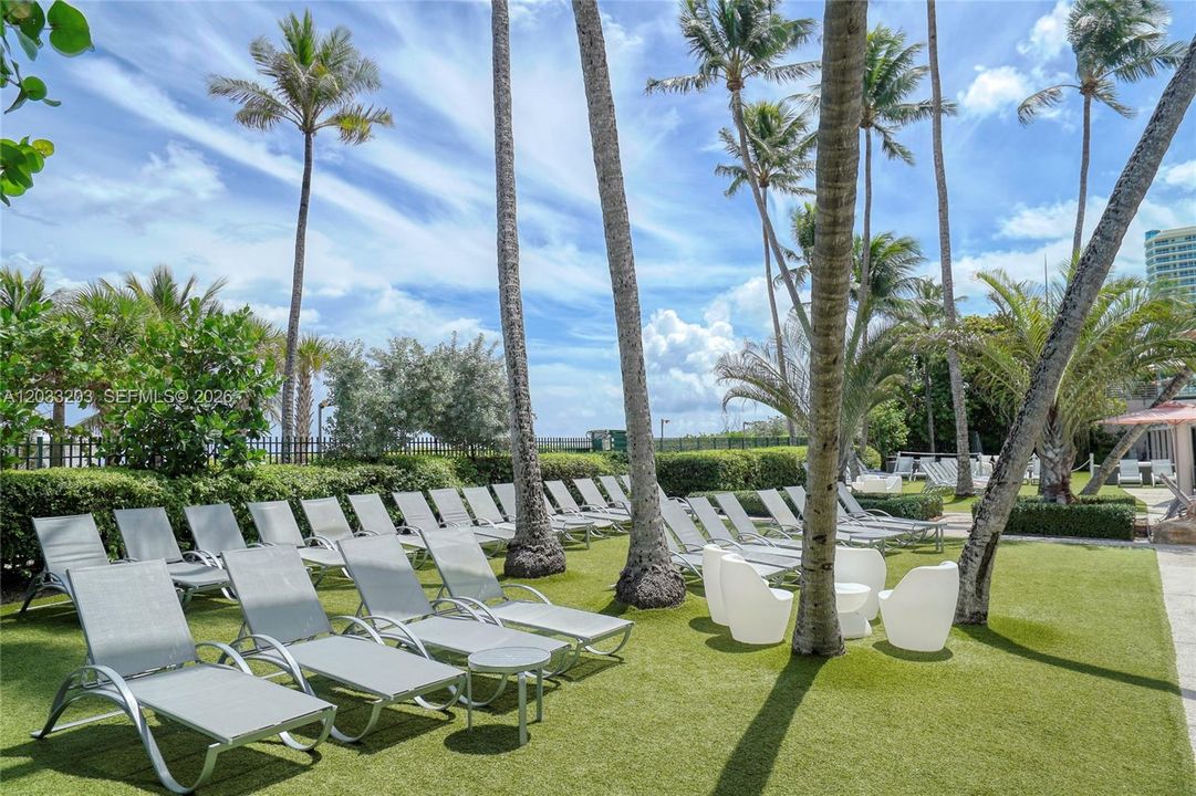 For Sale: $499,999 (1 beds, 1 baths, 750 Square Feet)