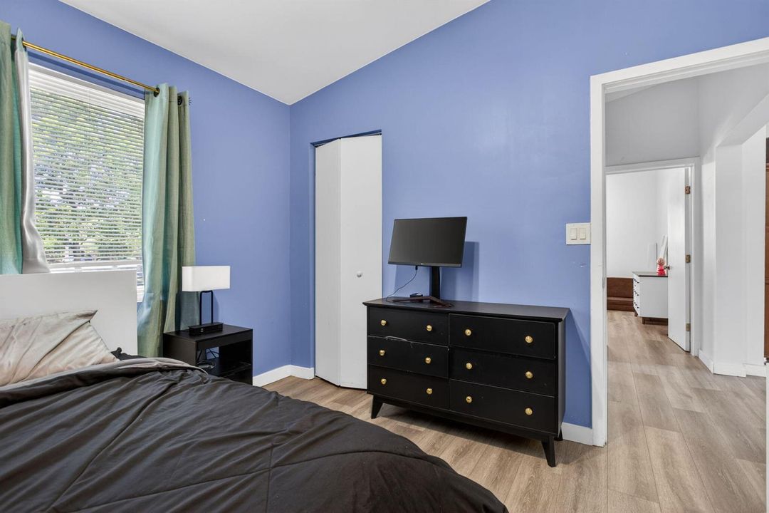 15-web-or-mls-700-2424