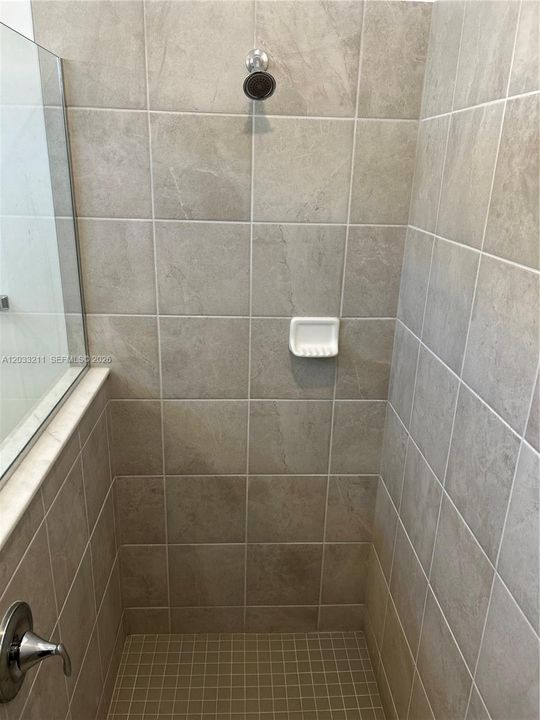 En Renta: $2,300 (3 camas, 3 baños, 1849 Pies cuadrados)