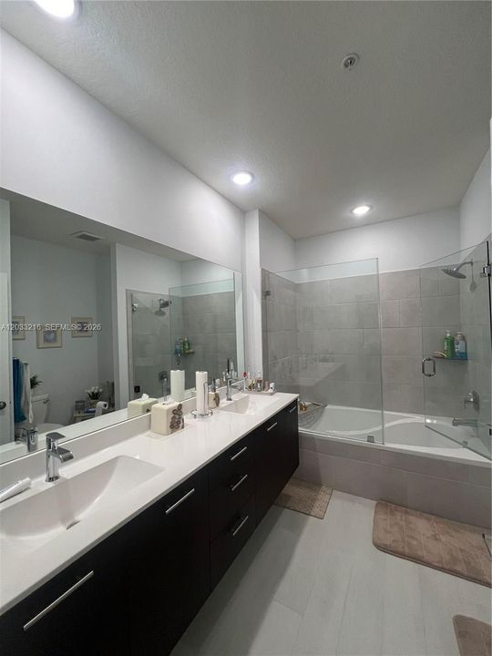 For Sale: $524,900 (3 beds, 2 baths, 1129 Square Feet)