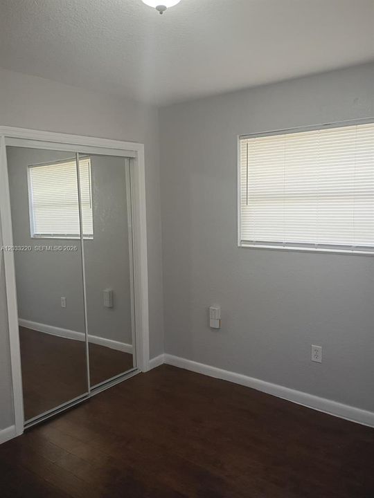 For Rent: $3,200 (3 beds, 2 baths, 1140 Square Feet)