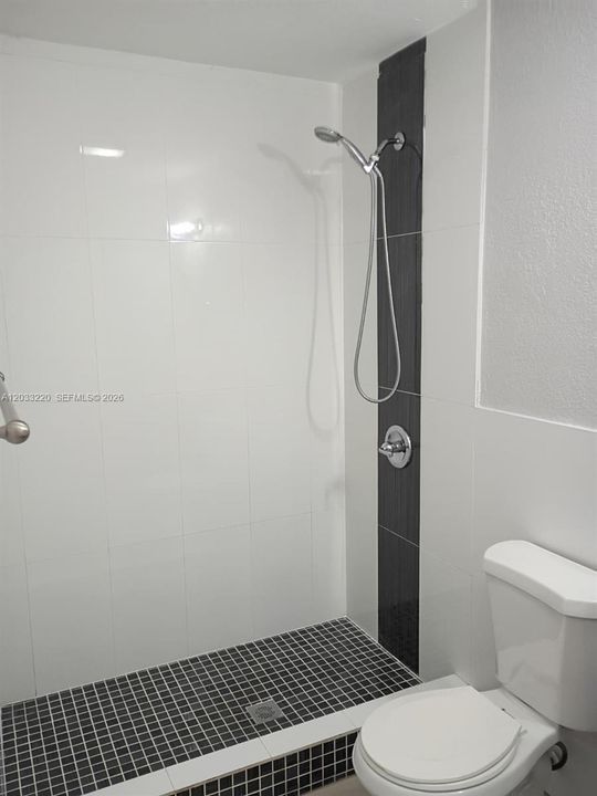 For Rent: $3,200 (3 beds, 2 baths, 1140 Square Feet)