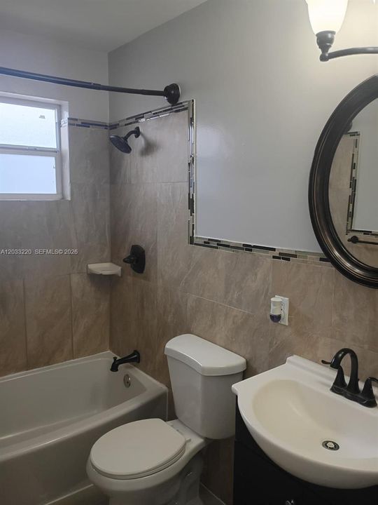 For Rent: $3,200 (3 beds, 2 baths, 1140 Square Feet)