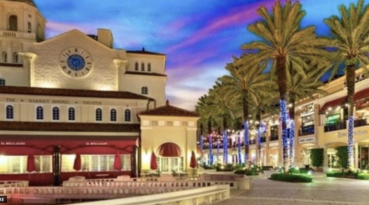 PB Outlet Mall