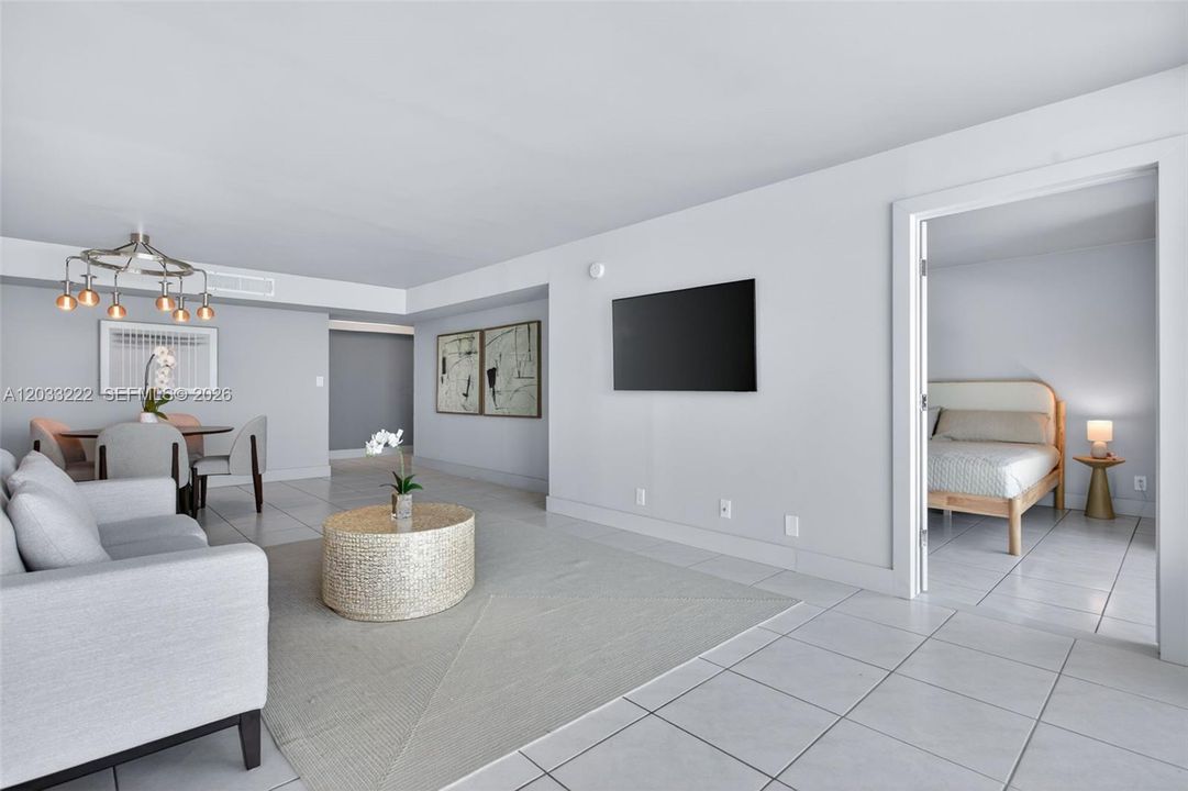 For Sale: $1,299,000 (2 beds, 2 baths, 1645 Square Feet)
