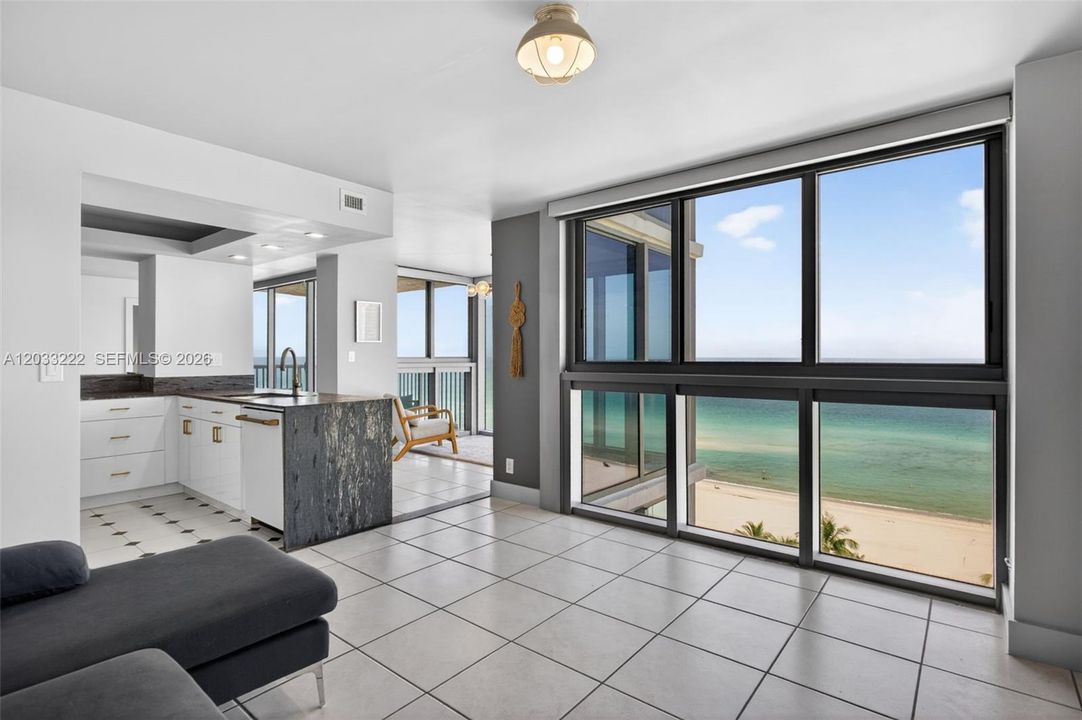 For Sale: $1,299,000 (2 beds, 2 baths, 1645 Square Feet)