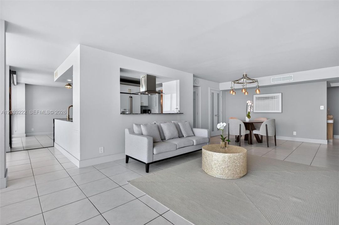 For Sale: $1,299,000 (2 beds, 2 baths, 1645 Square Feet)