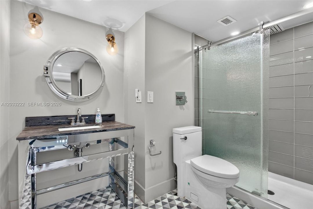 For Sale: $1,299,000 (2 beds, 2 baths, 1645 Square Feet)