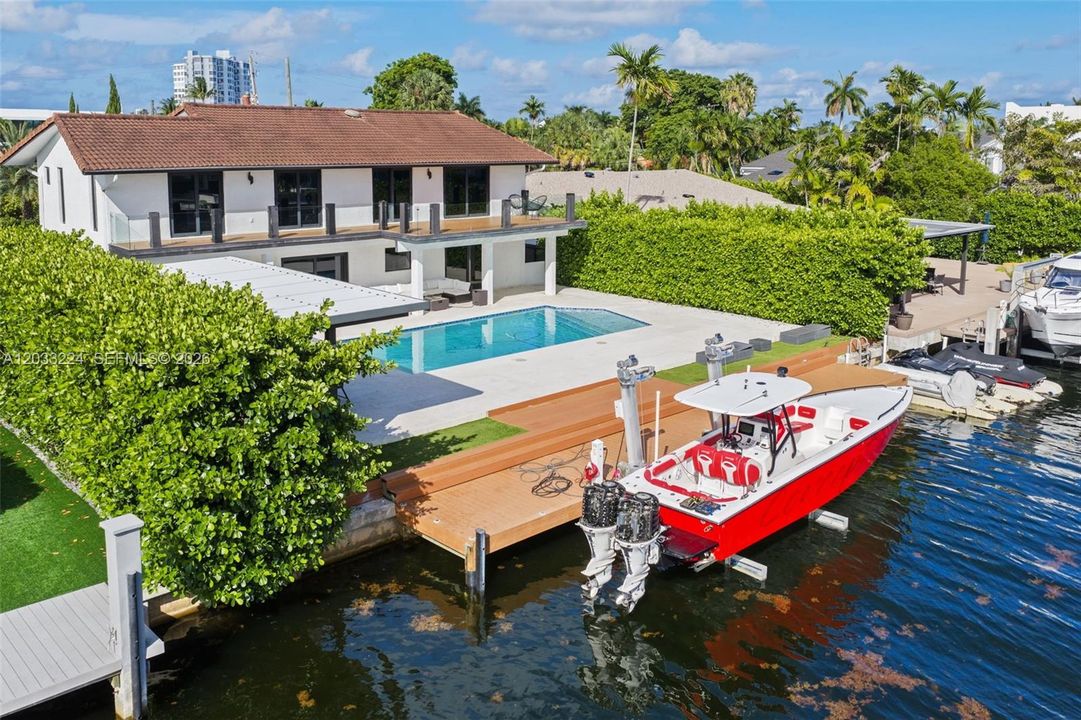For Rent: $22,000 (4 beds, 4 baths, 2920 Square Feet)
