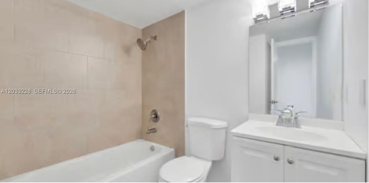 For Rent: $2,100 (2 beds, 2 baths, 782 Square Feet)