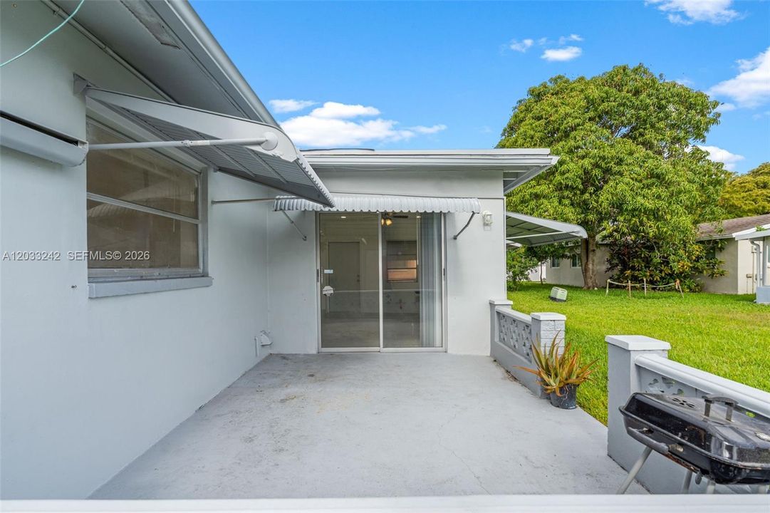 For Rent: $2,500 (2 beds, 1 baths, 1062 Square Feet)