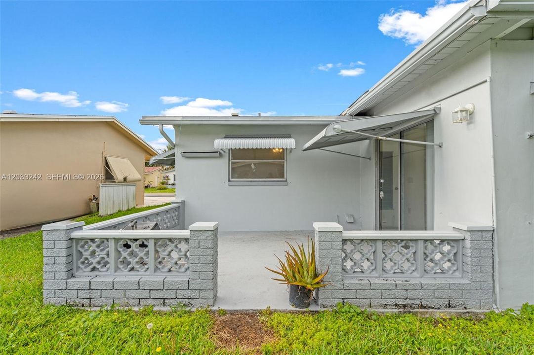 For Rent: $2,500 (2 beds, 1 baths, 1062 Square Feet)