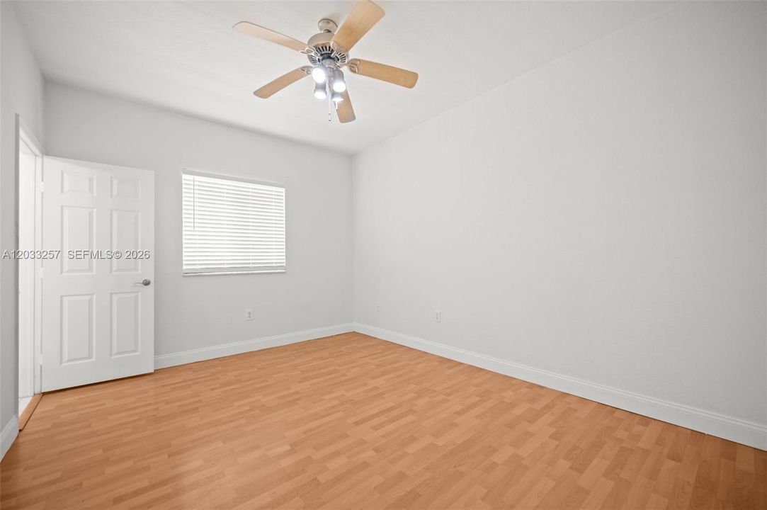 En Venta: $319,900 (3 camas, 2 baños, 992 Pies cuadrados)