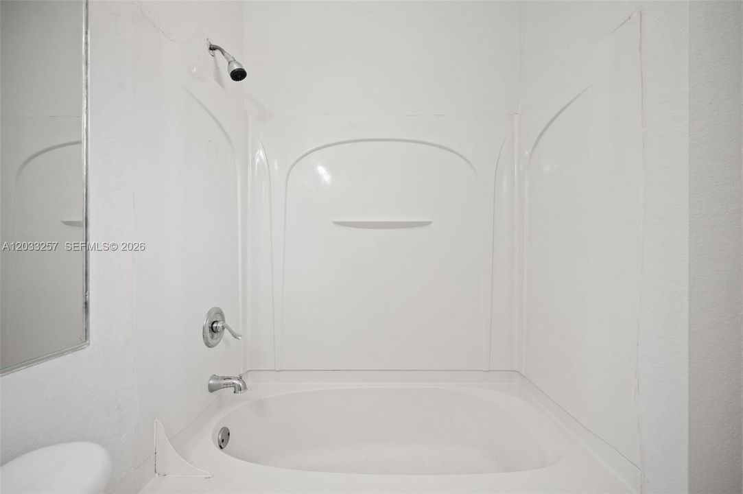 En Venta: $319,900 (3 camas, 2 baños, 992 Pies cuadrados)