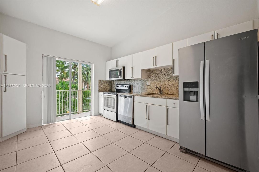 En Venta: $319,900 (3 camas, 2 baños, 992 Pies cuadrados)
